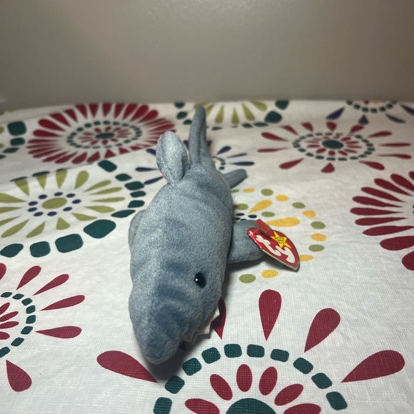 NWT VTG TY Beanie Baby CRUNCH THE SHARK Rare/Retired